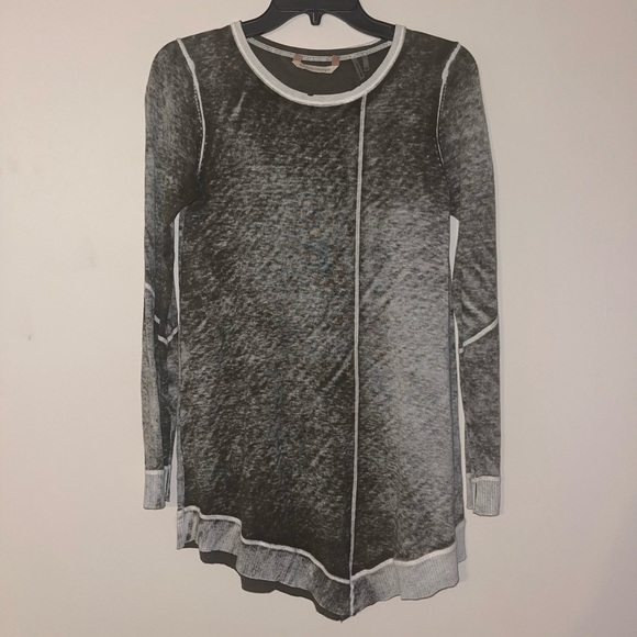 Soft Surroundings Tops - Soft Surroundings Gray/Black Washed-Out Silk Blend Tunic XS